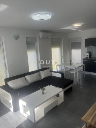 BIOGRAD NA MORU - appartamento al piano terra con garage