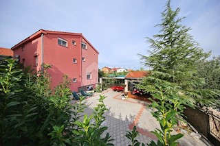 Casa Pirovac, 350m2