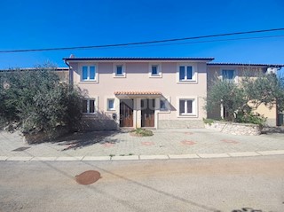 ISOLA DI KRK, NJIVICE Appartamento al secondo piano