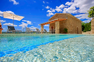 ISTRIA, OPRTALJ - Due case in pietra con vista su Montona