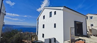 CRIKVENICA - Appartamento a due piani, 101 m2, vista mare!