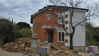 ISTRIA, KRNICA - Casa con piscina vicino al mare, con ampio giardino