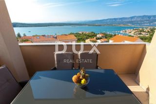 ISOLA DI KRK, KLIMNO - appartamento in villa 61m2, DB+2S, 2° piano, con splendida vista sul mare e piscina - S6