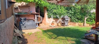 ISTRIA, ROVIGNO - 2 appartamenti e un monolocale nel cuore di Rovigno con terrazze e giardino!