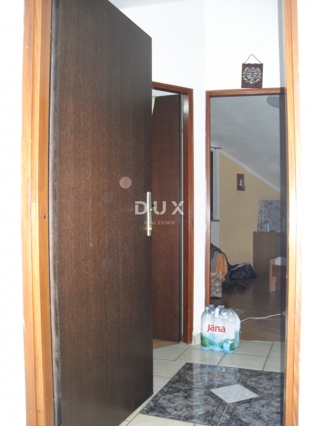 ISOLA DI KRK, OMIŠALJ - Appartamento 2 camere da letto + soggiorno di 50 m2