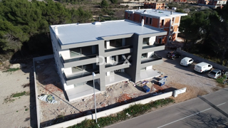 ŠIBENIK, SRIMA - Appartamento moderno in un nuovo edificio, a 300 metri dalla spiaggia sabbiosa