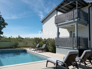 ISTRIA, VALTURA - Casa d'appartamenti