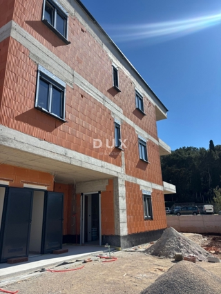 ISTRIA, POLA - Appartamento con giardino in ottima posizione! NUOVO EDIFICIO!