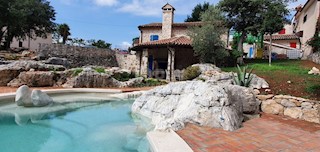 ISTRIA, KRŠAN - Una bellezza di pietra con piscina