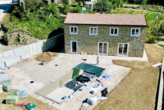 ISTRIA, MOMJAN - Casa in pietra d'Istria con vista sul mare