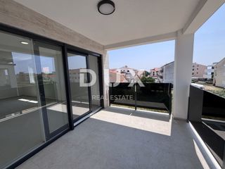 ZADAR, PRIVLAKA - Moderno appartamento a 130 metri dal mare, S3