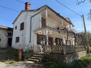 ISTRIA, BRGOD - Casa bifamiliare con vista mare
