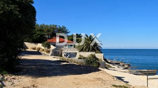 ISTRIA, UMAGO - Esclusiva! Villa sul mare