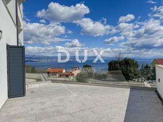 OPATIJA, IČIĆI - piano terra - appartamento più grande con giardino in una nuova costruzione con vista sul mare, POSIZIONE!
