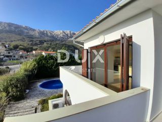 ISOLA DI KRK, BAŠKA - Appartamento con due camere da letto con vista mare e piscina