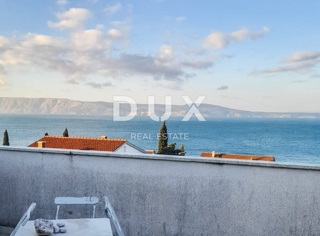 NOVI VINODOLSKI - Spazioso appartamento con vista mare, a 150 m dalla spiaggia