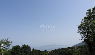 OPATIJA, IČIĆI - terreno edificabile 771m2 con permesso di costruire e vista mare per appartamenti / villa / casa in affitto - vacanza con piscina / casa bifamiliare