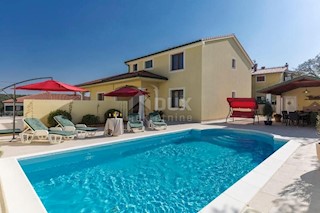 ISTRIA, VODNJAN - Bella villa in una posizione tranquilla con piscina e giardino!