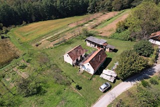 Casa Velika Jelsa, Karlovac, 100m2