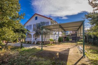 ISOLA DI KRK, MALINSKA - Casa bifamiliare vicino al centro
