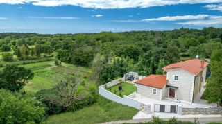 ISTRIA, TINJAN - Confortevole casa con piscina