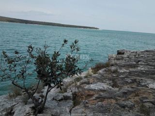 ISTRIA, RAKALJ - Atterrare sulla schiuma del mare 