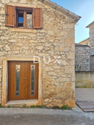 ISTRIA, BRTONIGLA - Graziosa casa in pietra con posto auto!