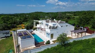 ISTRIA, PARENZO - Esclusiva villa di design per famiglie con oasi benessere e piscina riscaldata