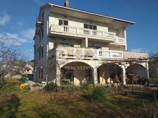 RIJEKA, PEHLIN - Casa con terrazza, giardino e vista mare