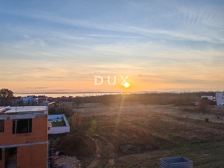 ZADAR, PRIVLAKA - Attico moderno con vista mare! Nuova costruzione! S4