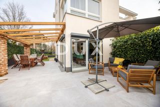MALINSKA - Casa completamente ristrutturata su tre piani con vista mare!