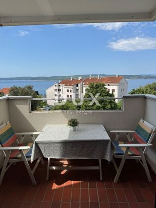 CRIKVENICA – Hrusta, appartamento con due balconi e vista