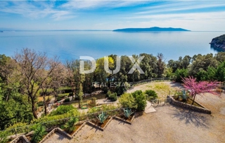 OPATIJA, MOŠĆENIČKA DRAGA - Gioiello d'investimento: Villa isolata, prima fila al mare