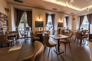 RIJEKA, CENTRO - ristorante in una posizione eccezionale