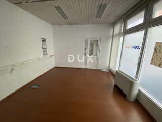 Locale commerciale Škurinje, Rijeka, 217m2
