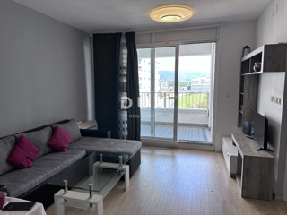 ZAGABRIA, OTOK – Appartamento arredato con garage e terrazza