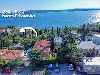 CRIKVENICA, DRAMALJ - villa rustica con giardino romano a soli 250 metri dalla spiaggia, GARAGE, esclusivo