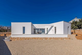 ISOLA DI KRK, area più ampia della città di Krk - Lussuosa villa moderna con piscina e vista mare