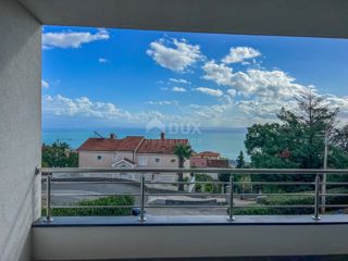 OPATIJA, IČIĆI - appartamento 124m2 con garage vicino alla spiaggia, terrazza, vista mare, vicino a Opatija