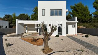 ISOLA DI RAB, BARBAT - Villa di lusso dal design moderno - La tua proprietà a 300 metri dal mare!