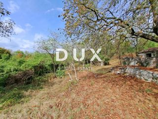 ISTRIA, GROŽNJAN, DINTORNI - terreno di 60.000 m², con un edificio di 21 m²