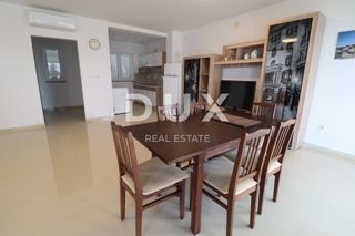 NOVI VINODOLSKI, SMOKVICA - Appartamento al mare