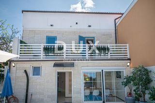 ISTRIA, PARENZO - Casa in pietra recentemente ristrutturata con piscina