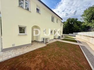VIŠKOVO, MARINIĆI - Casa a schiera, nuova costruzione, 92 m2, giardino!