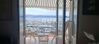 NOVI VINODOLSKI - appartamento con una splendida vista sul mare e sul porto turistico