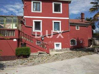 ABBAZIA, MATULJI, JURDANI - casa con garage e giardino di 863 m2!!! OPPORTUNITÀ!!!