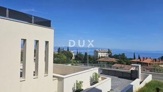 ABBAZIA, LOVRAN - appartamento di lusso di 94 m2 al primo piano, a 300 m dal mare