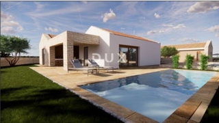 ISTRIA, SVETVINČENAT - Moderna casa a un piano con piscina in un ambiente tranquillo