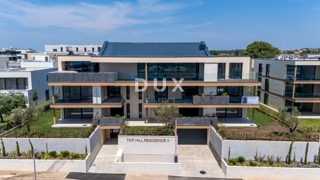 ISTRIA, NOVIGRAD - Lussuoso appartamento con giardino in un nuovo edificio