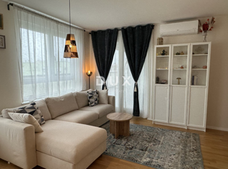 ZAGABRIA, SESVETE - appartamento familiare con tre camere da letto in posizione tranquilla